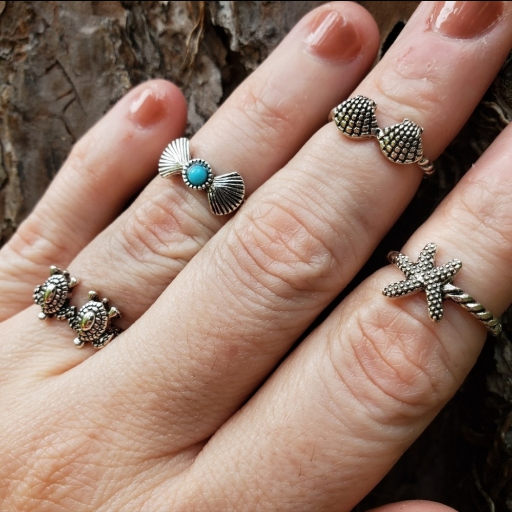 Under The Sea Golden Coast Midi Ring, 4 Piece Set - Picture 7 of 10